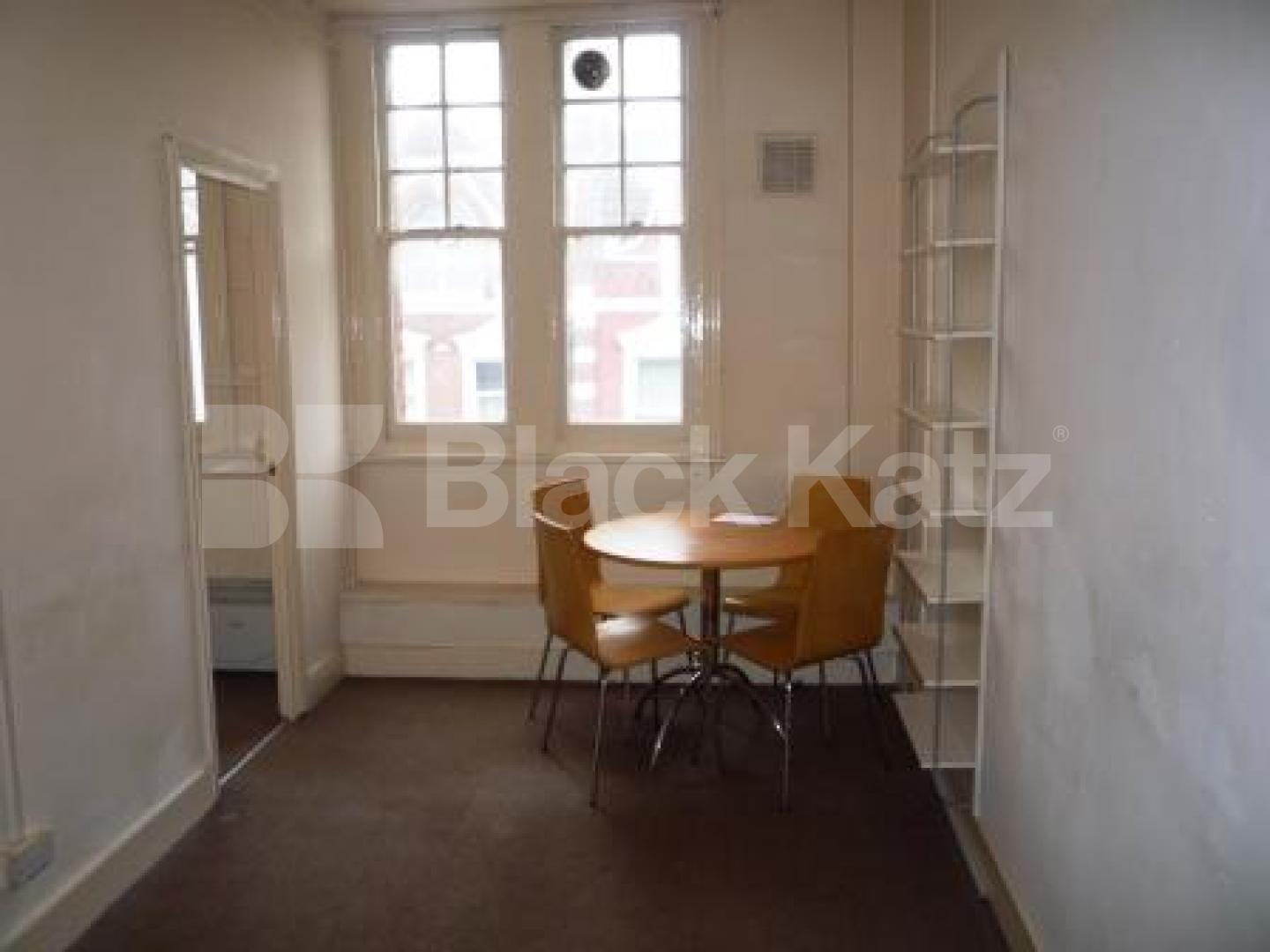 			1 Bedroom, 1 bath, 1 reception Flat			 Broadway Parade, CROUCH END
