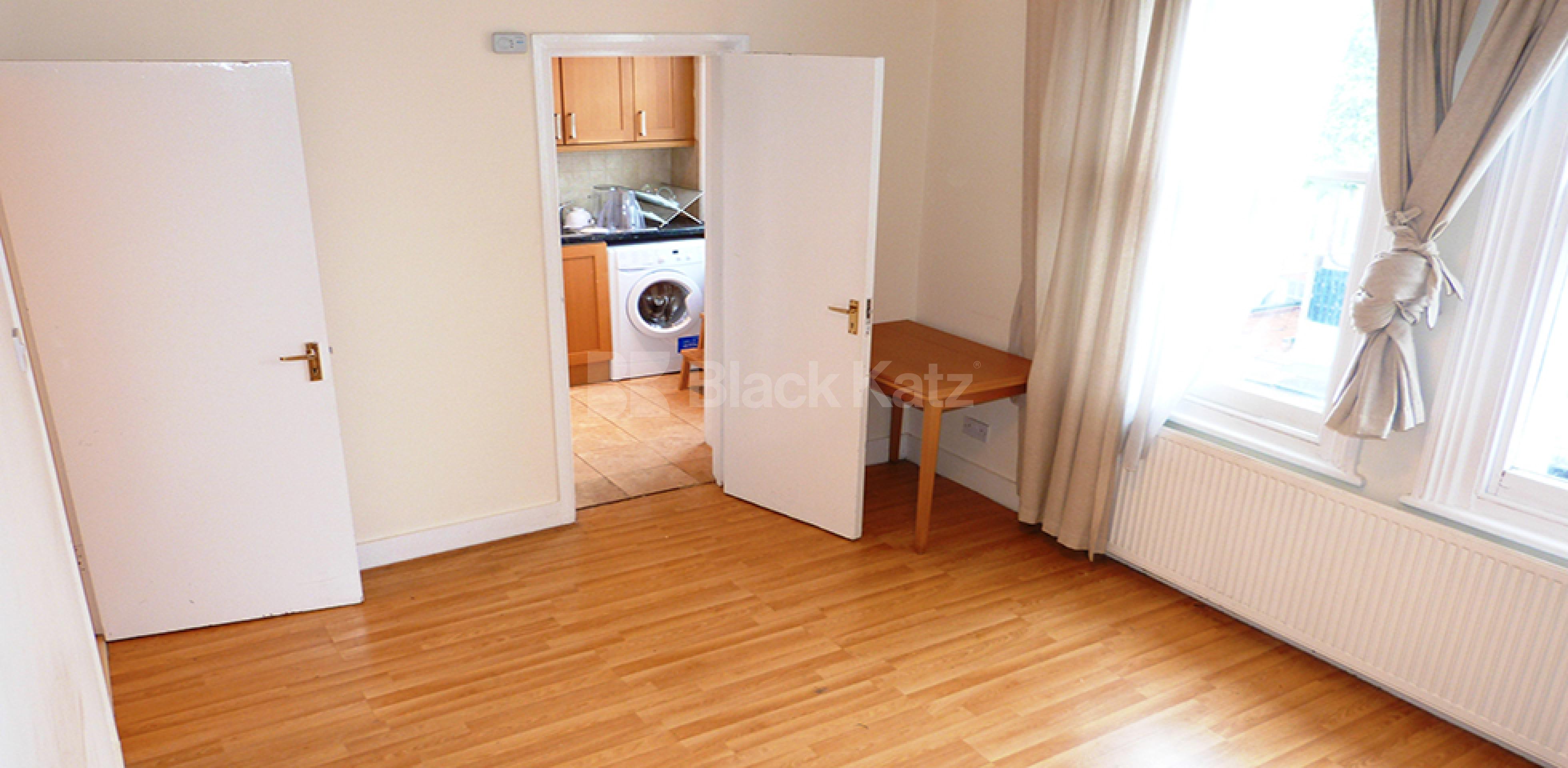 			Great Two double Bed Property, 2 Bedroom, 1 bath, 1 reception Flat			 Muswell Avenue, MUSWELL HILL N10