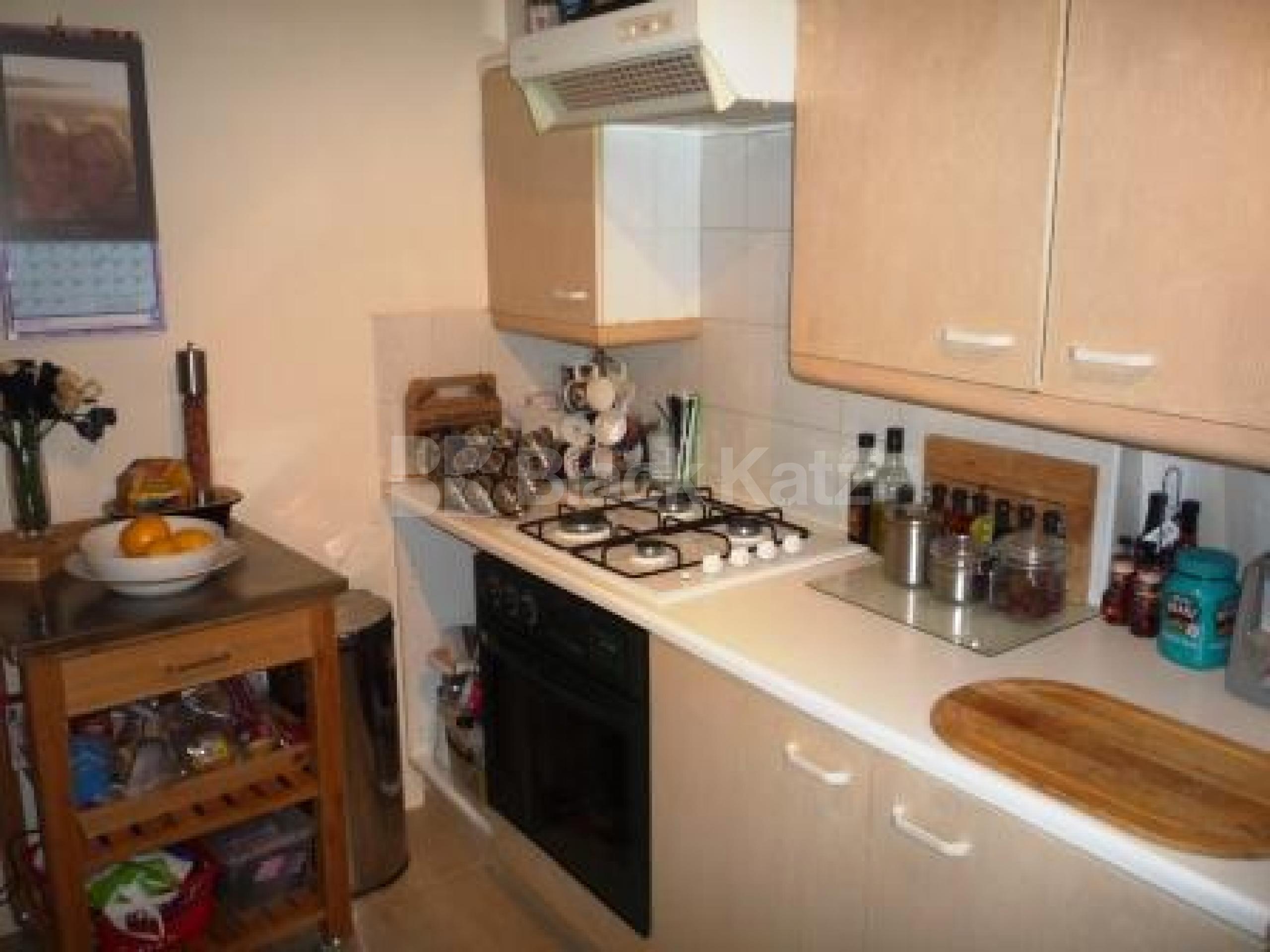 			1 Bedroom, 1 bath, 1 reception Flat			 Ranelagh Rd, Alexandra Palace N22