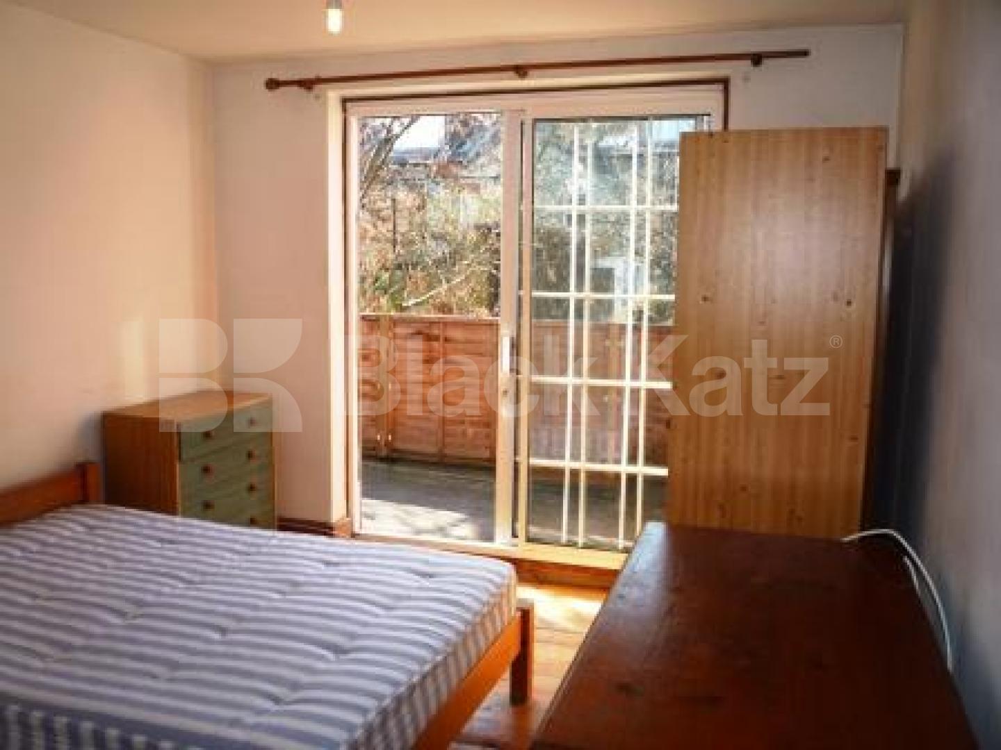 			Available Now, 1 Bedroom, 1 bath, 1 reception Flat			 Park Road, CROUCH END