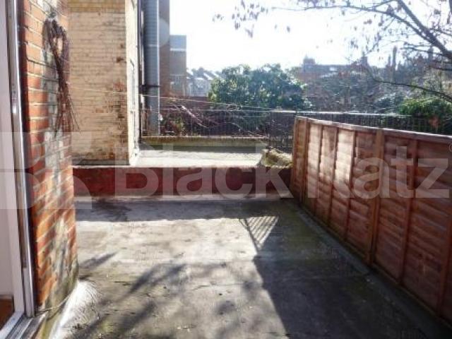 			Available Now, 1 Bedroom, 1 bath, 1 reception Flat			 Park Road, CROUCH END