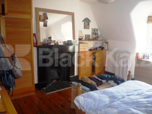 			1 Bedroom, 1 bath, 1 reception Flat			 Weston Park, CROUCH END