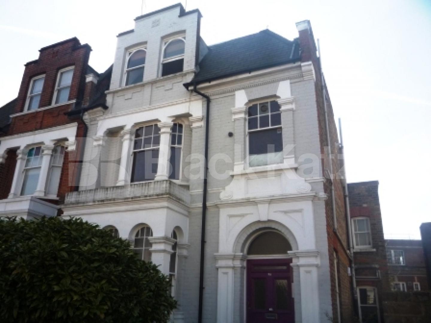 			1 Bedroom, 1 bath, 1 reception Flat			 Weston Park, CROUCH END