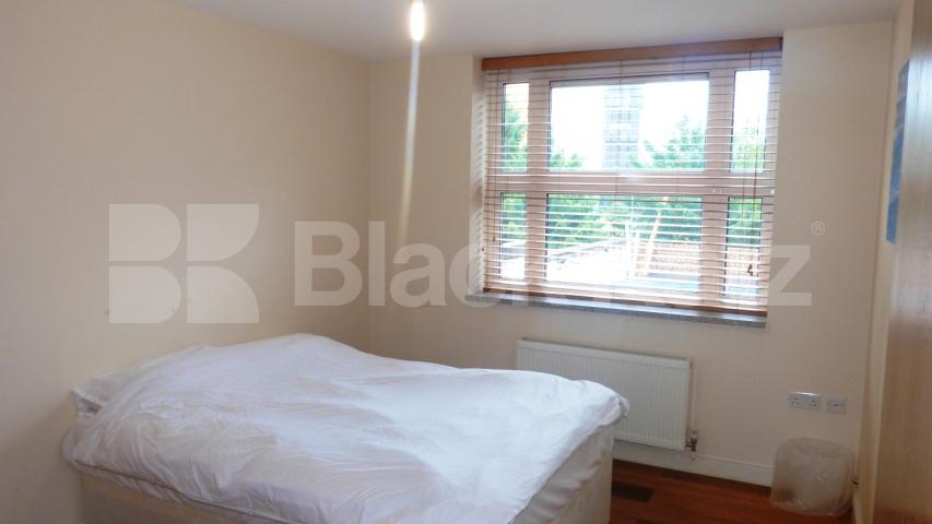 			Immediate vieiwing essential!, 2 Bedroom, 1 bath, 1 reception Flat			 High Street Hornsey, Hornsey