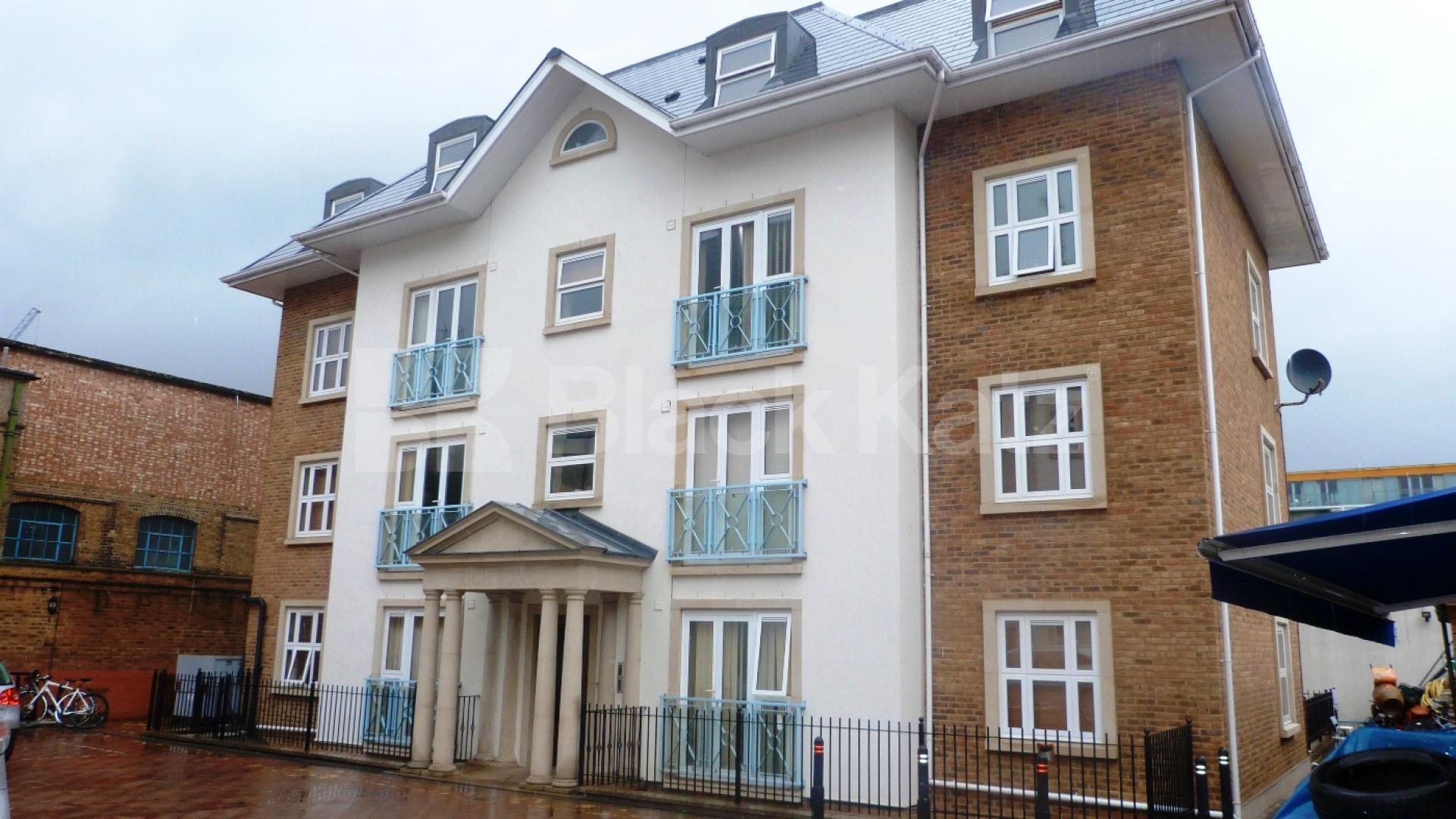 			Immediate vieiwing essential!, 2 Bedroom, 1 bath, 1 reception Flat			 High Street Hornsey, Hornsey