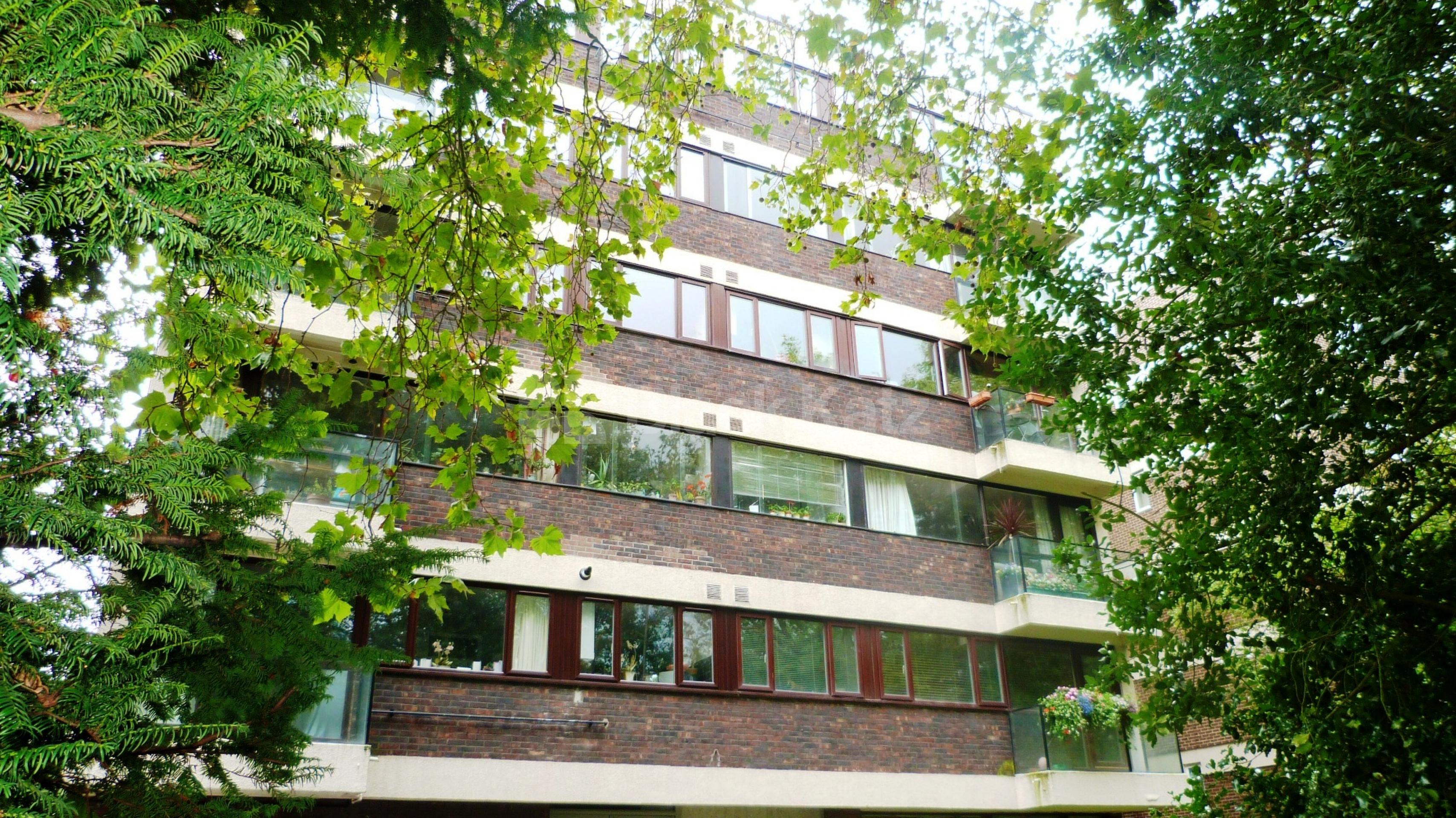 			1 Bedroom, 1 bath, 1 reception Flat			 Shepherds Hill, HIGHGATE N6