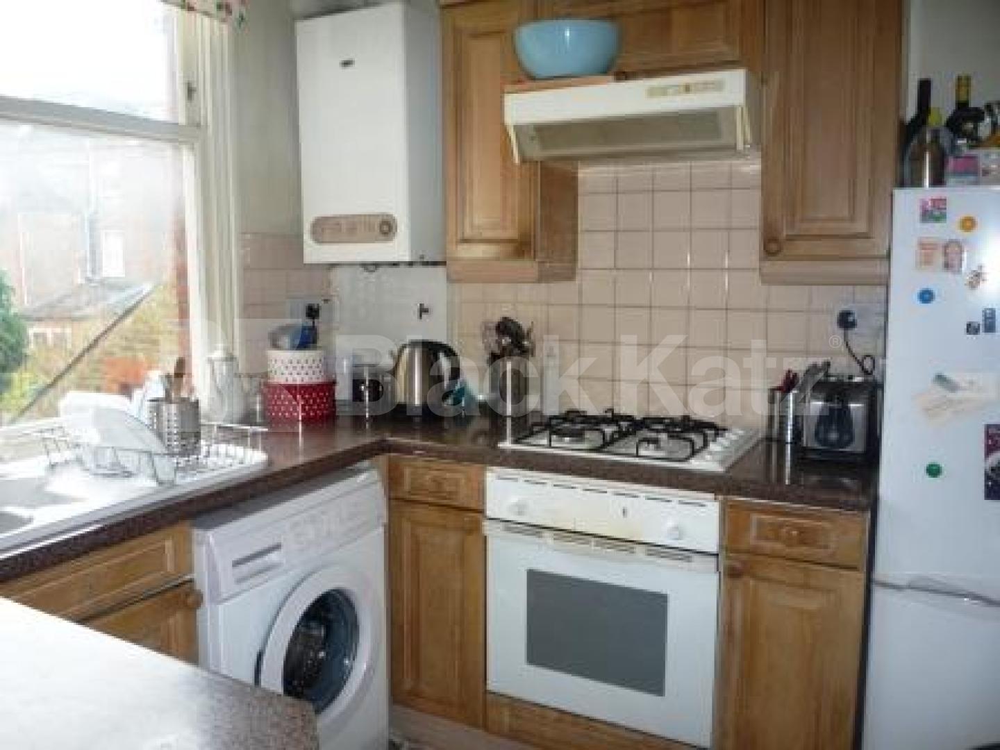 			LET, 2 Bedroom, 1 bath, 1 reception Flat			 Crouch Hill, CROUCH END