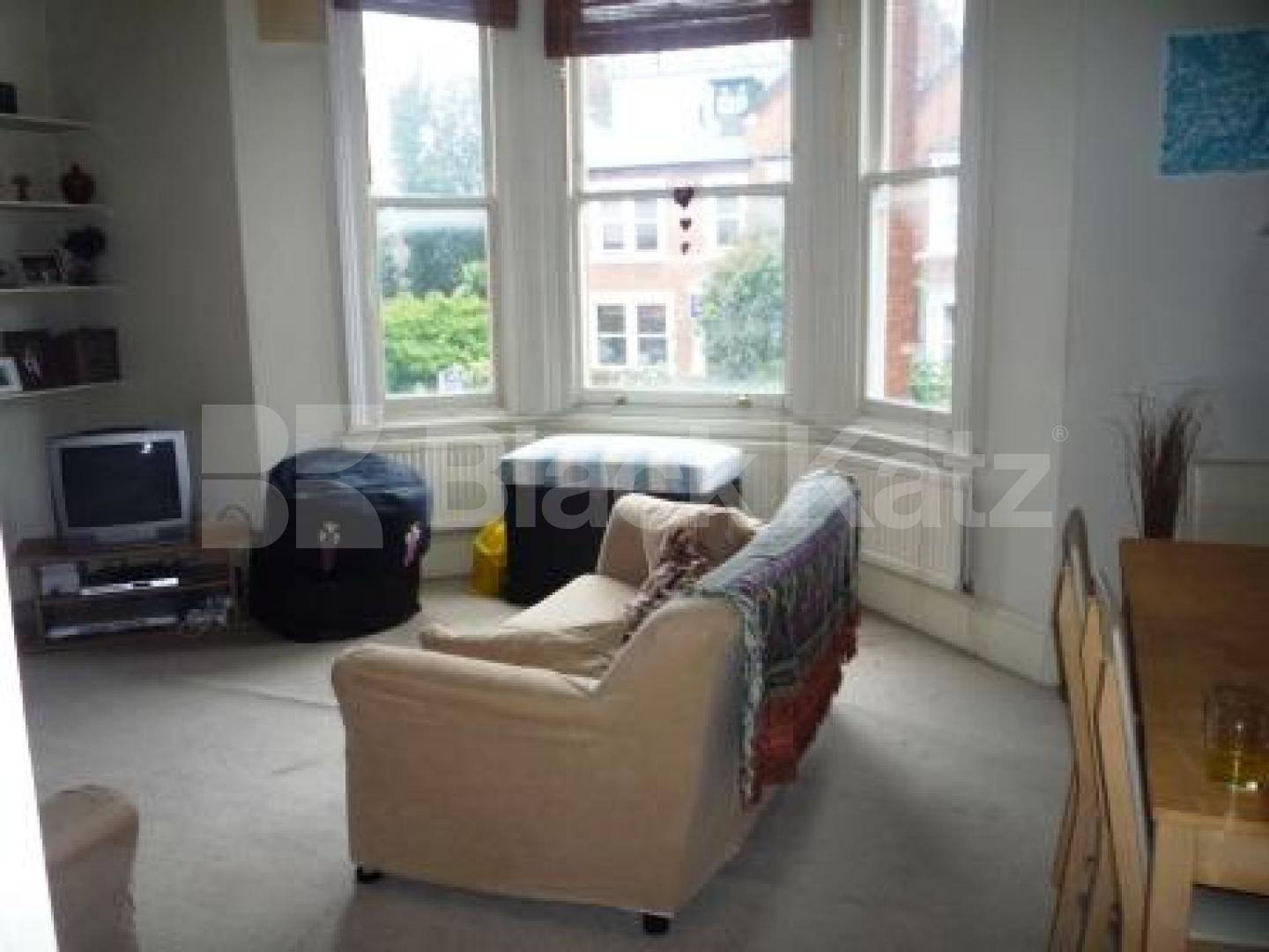 			LET, 2 Bedroom, 1 bath, 1 reception Flat			 Crouch Hill, CROUCH END