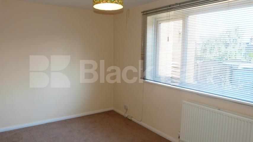 			3 Bedroom, 1 bath, 1 reception House			 Muswell Avenue, Muswell Hill