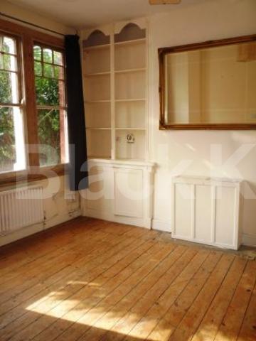 			4 Bedroom, 1 bath, 1 reception Flat			 Rathcoole Gardens, CROUCH END