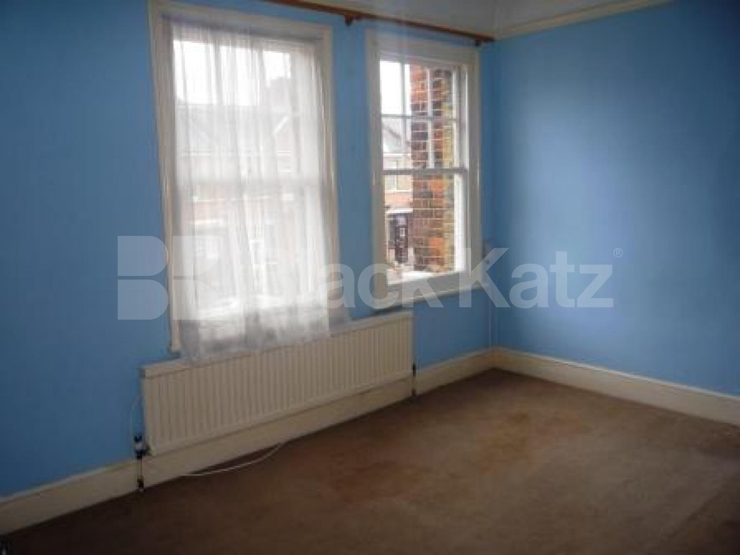 			NEW INSTRUCTION!, 4 Bedroom, 1 bath, 1 reception Terraced House			 Hewitt Avenue, WOOD GREEN