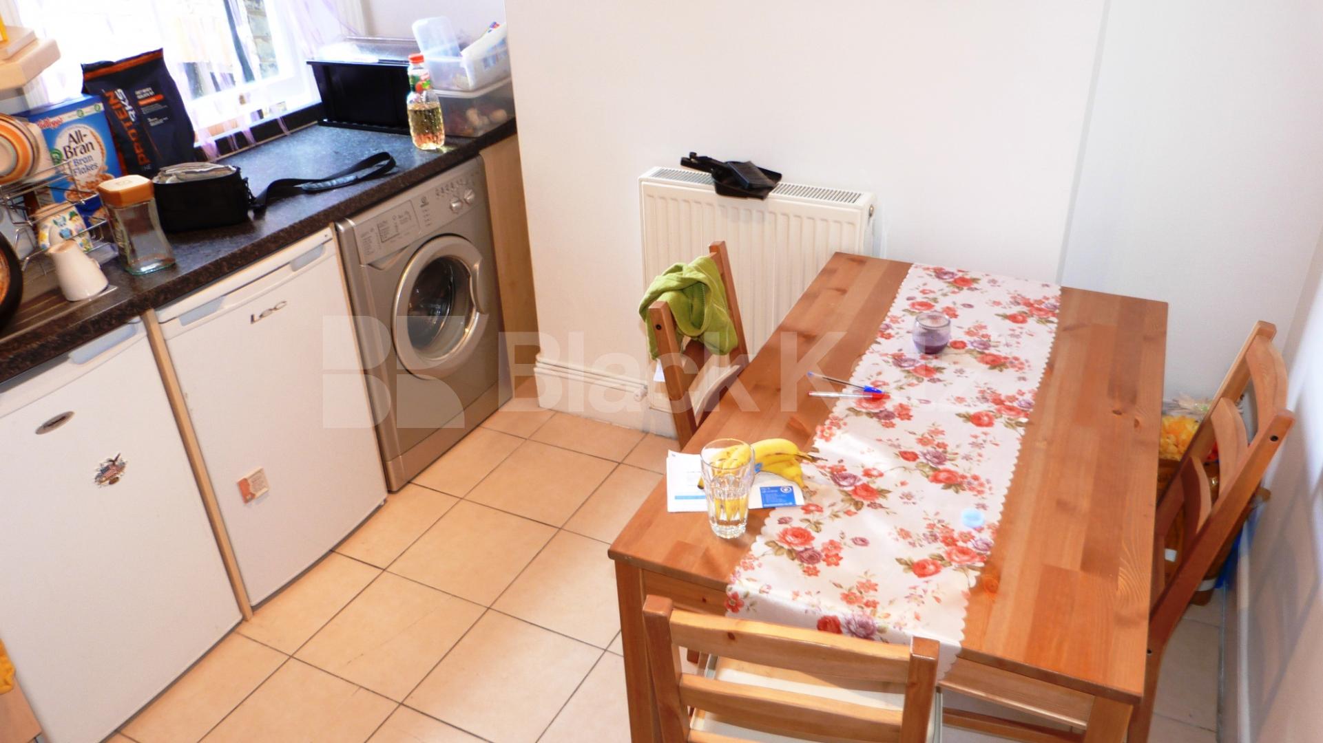 			2 Bedroom, 1 bath, 1 reception Flat			 Birkbeck Mansions, Crouch End