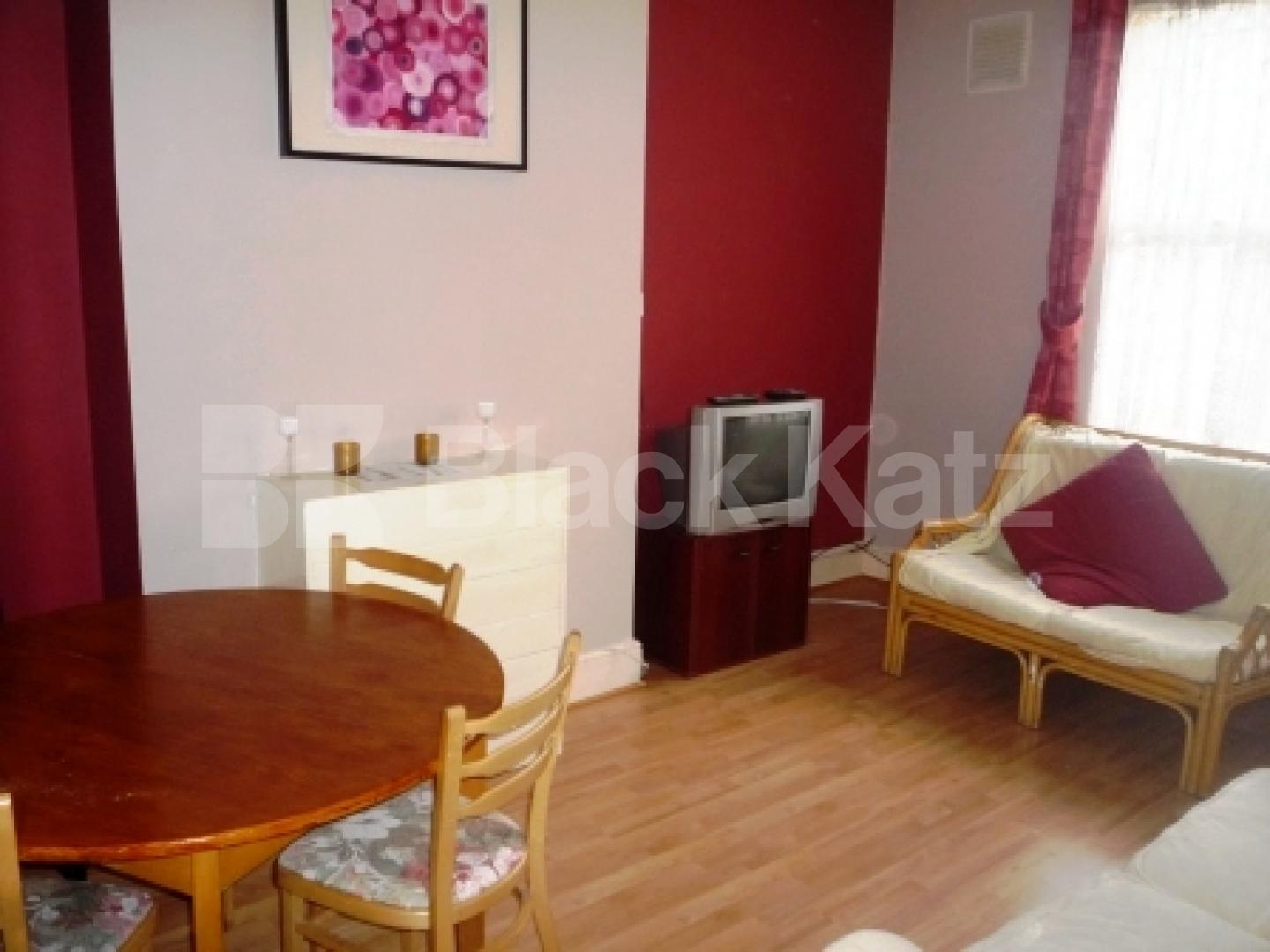 			NEW INSTRUCTION!, 4 Bedroom, 1 bath, 1 reception Terraced House			 Hewitt Avenue, WOOD GREEN