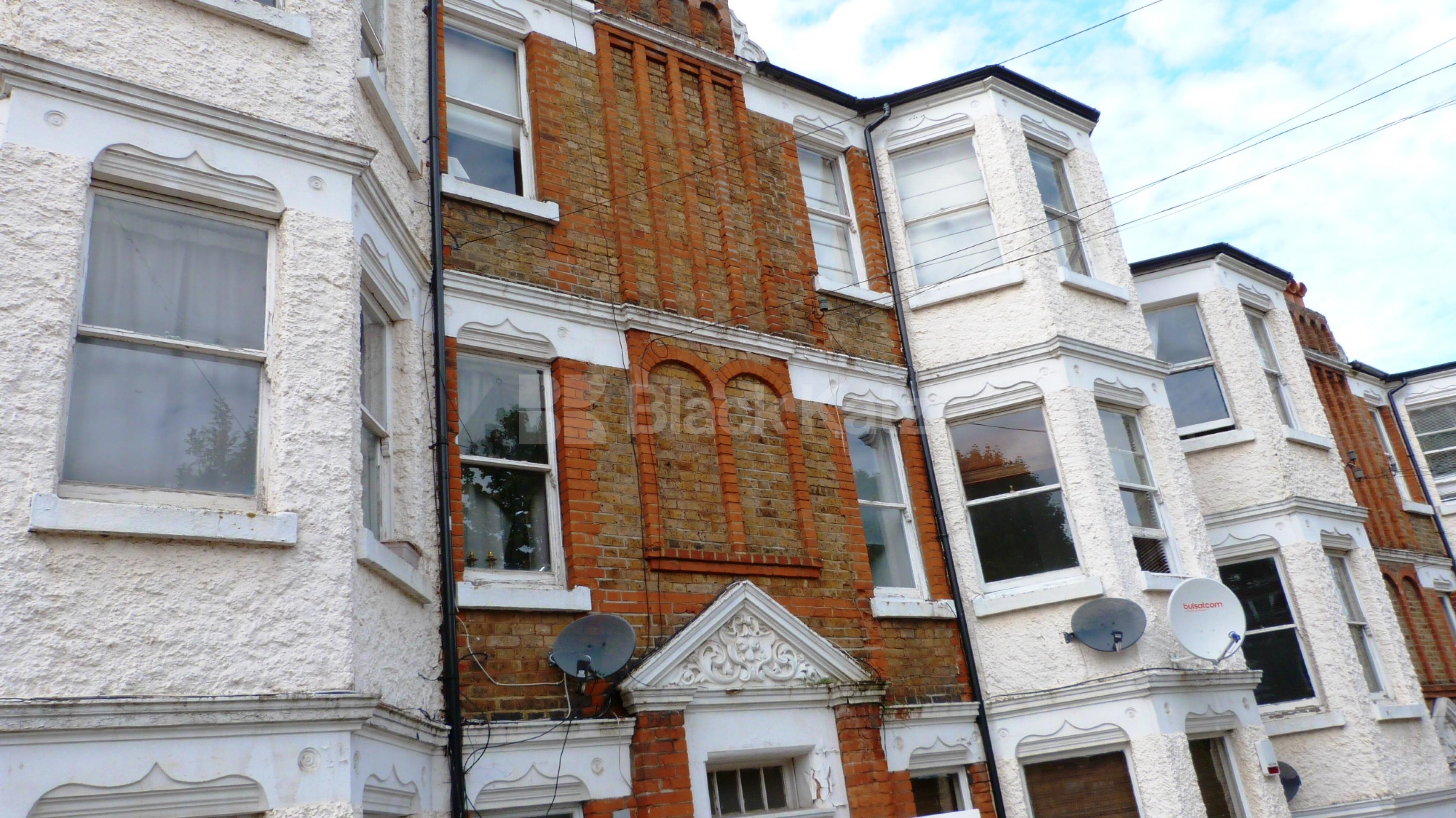 			2 Bedroom, 1 bath, 1 reception Flat			 Birkbeck Mansions, Crouch End N8