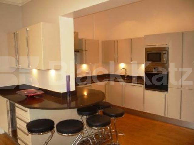 			4 Bedroom, 1 bath, 1 reception Ground Floor Flat			 Shepherds Hill, Shepherds Hill