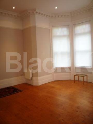 			4 Bedroom, 1 bath, 1 reception Ground Floor Flat			 Shepherds Hill, Shepherds Hill