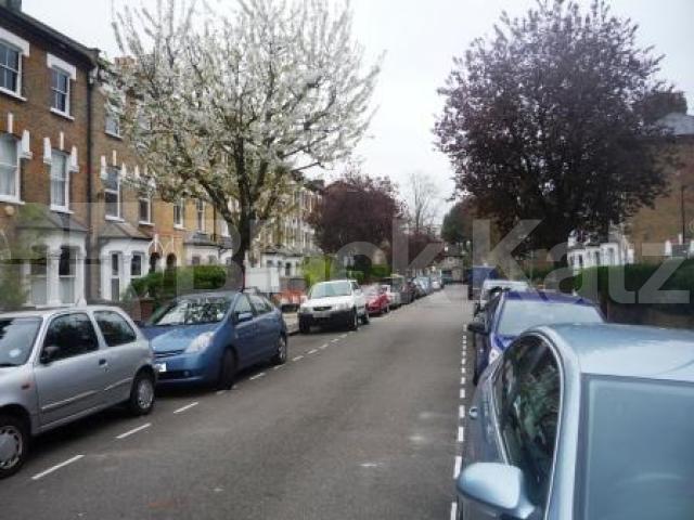 			2 Bedroom, 1 bath, 1 reception Flat			 Palace Road, CROUCH END N8
