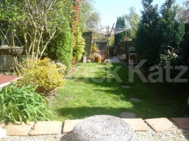 			2 Bedroom, 1 bath, 1 reception House			 Hill Road, MUSWELL HILL