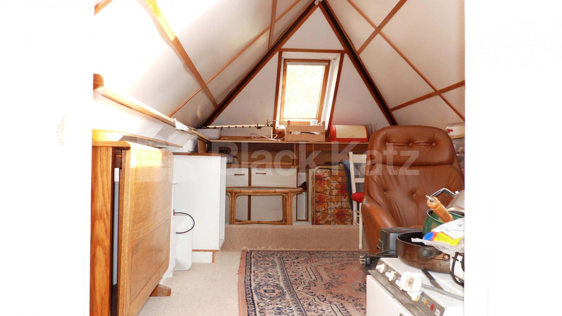 			Fantastic Studio !, Studio Apartment, 1 bath, 1 reception Studio			 Park Road, Crouch End