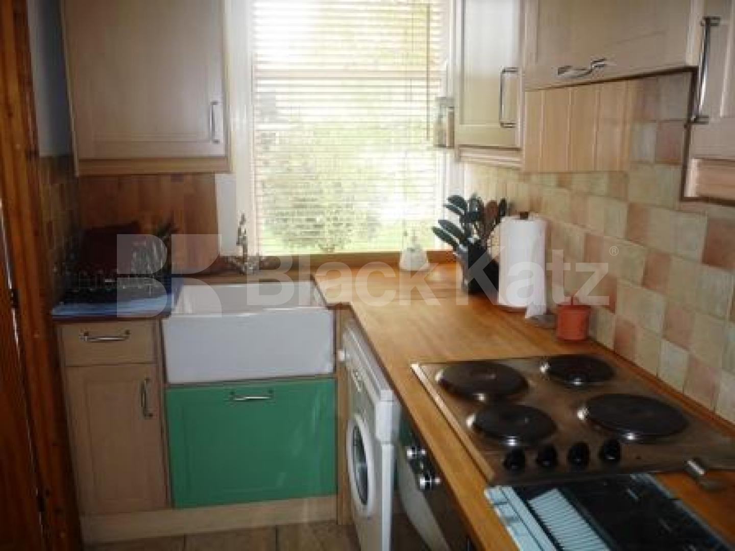 			1 Bedroom, 1 bath, 1 reception Flat			 Coolhurst  Road, CROUCH END