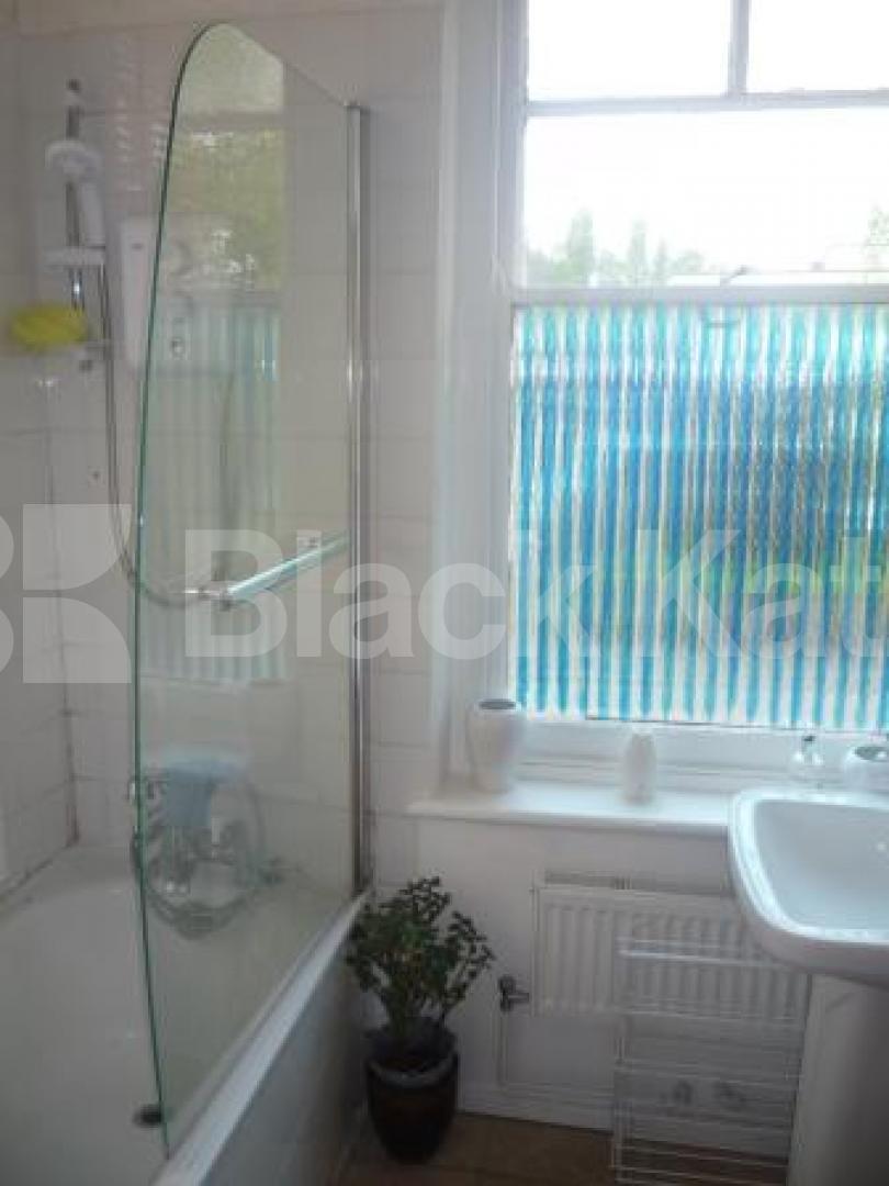 			1 Bedroom, 1 bath, 1 reception Flat			 Coolhurst  Road, CROUCH END