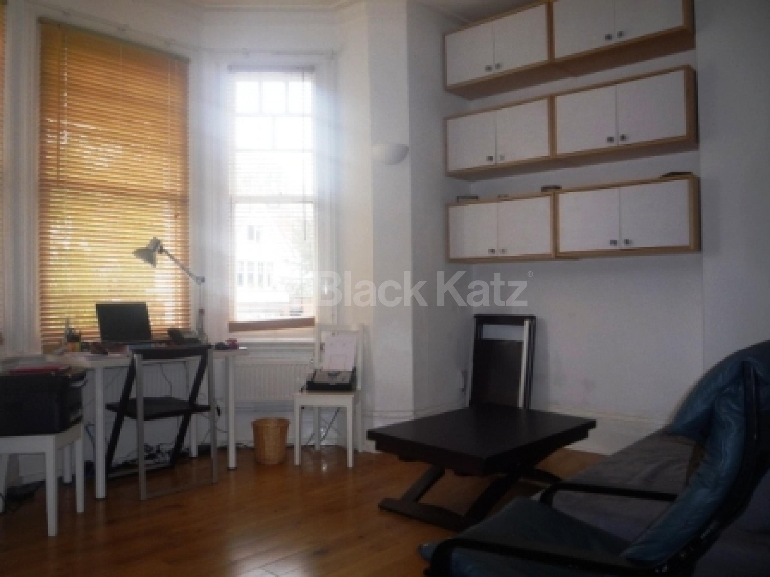 			1 Bedroom, 1 bath, 1 reception Flat			 Coolhurst  Road, CROUCH END N8