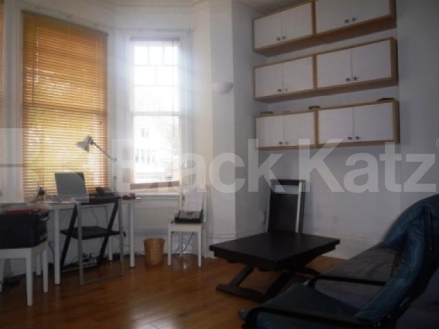 			1 Bedroom, 1 bath, 1 reception Flat			 Coolhurst  Road, CROUCH END