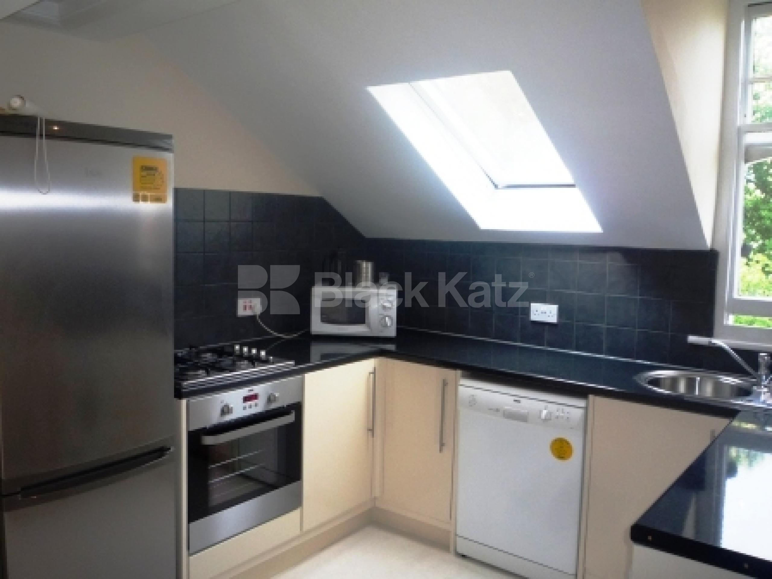 			NEW INSTRUCTION!, 2 Bedroom, 1 bath, 1 reception Flat			 Queens Avenue, MUSWELL HILL N10