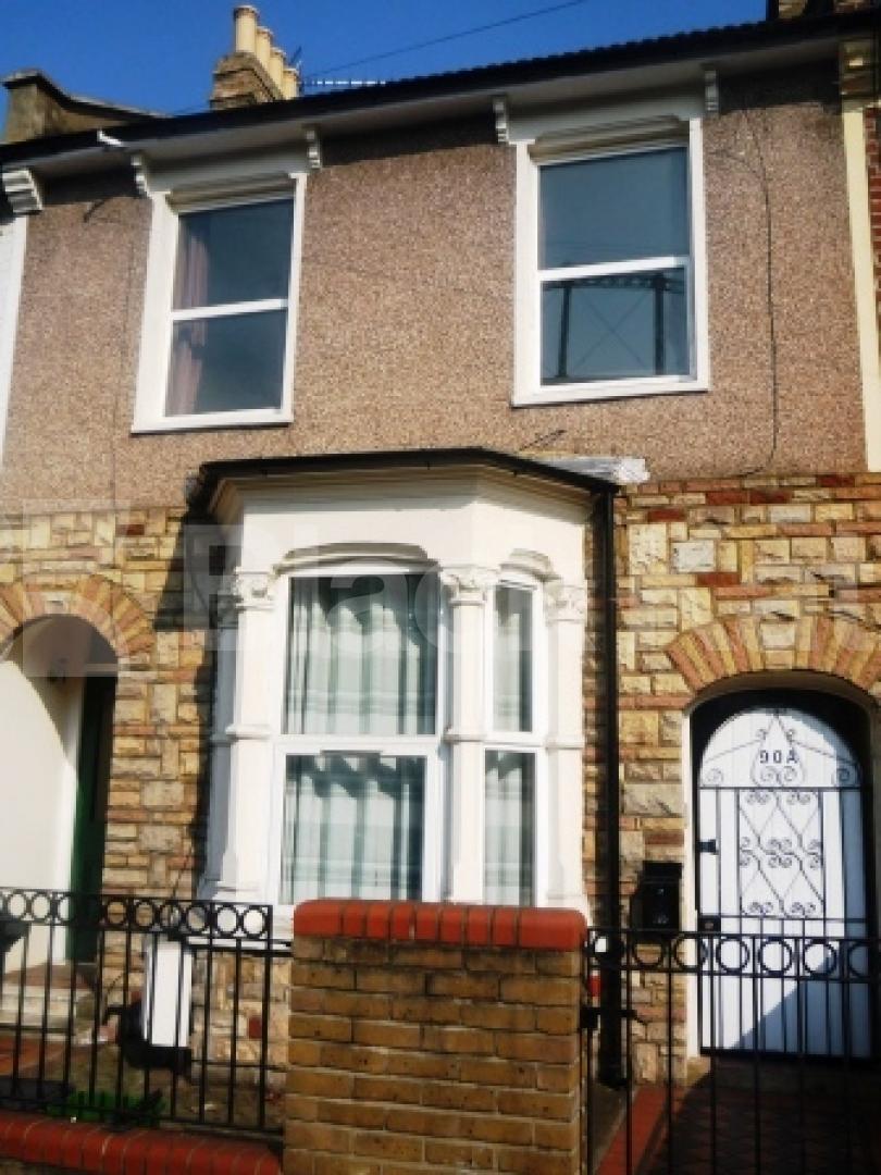 			New Instruction !, 2 Bedroom, 1 bath, 1 reception Maisonette			 Hornsey Park Road, HORNSEY