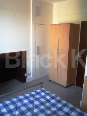 			New Instruction !, 2 Bedroom, 1 bath, 1 reception Maisonette			 Hornsey Park Road, HORNSEY