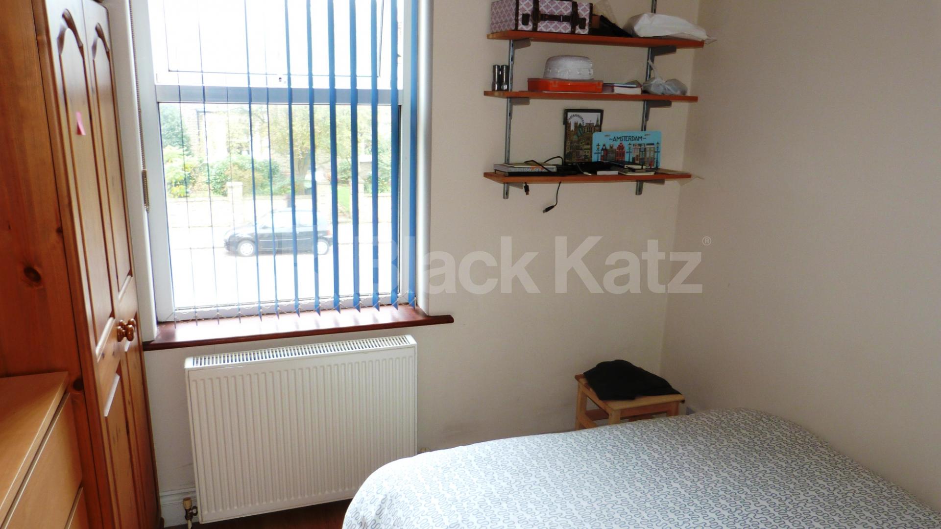 			1 Bedroom, 1 bath, 1 reception Flat			 Maidstone Road, Bounds Green