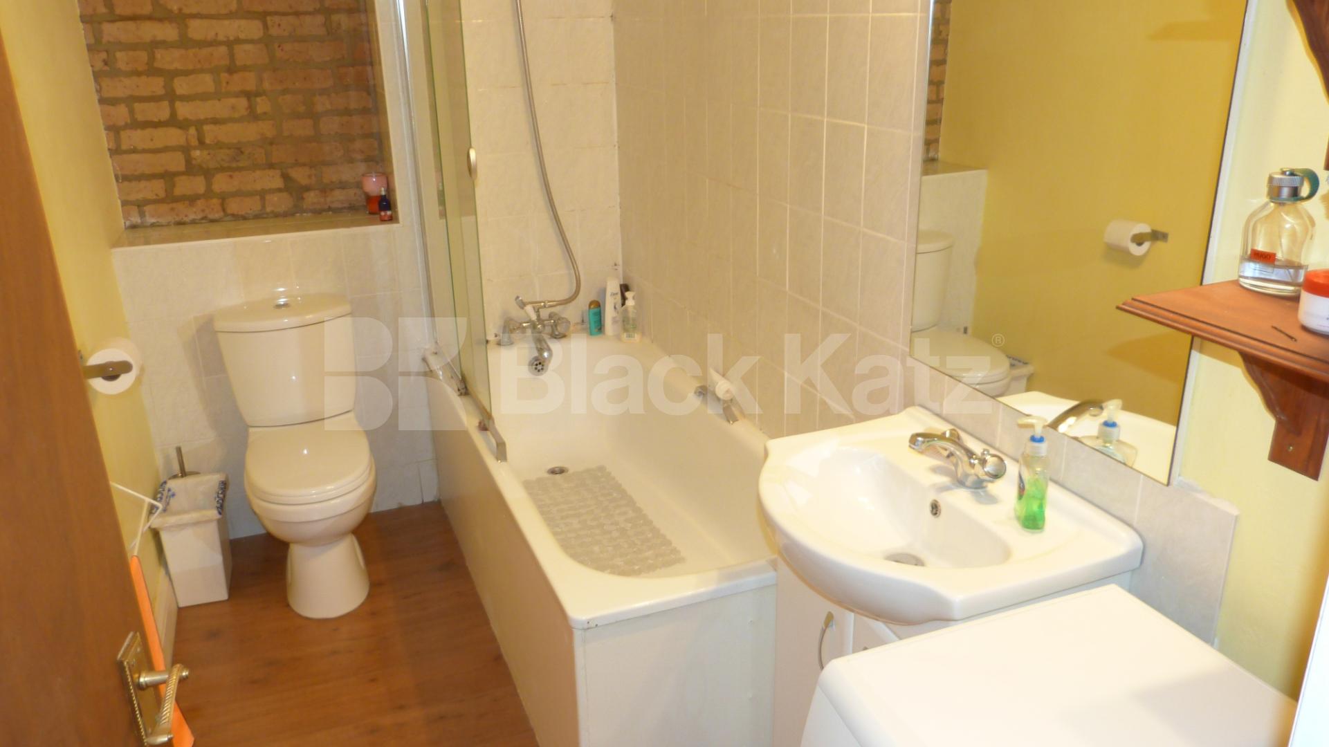 			1 Bedroom, 1 bath, 1 reception Flat			 Maidstone Road, Bounds Green