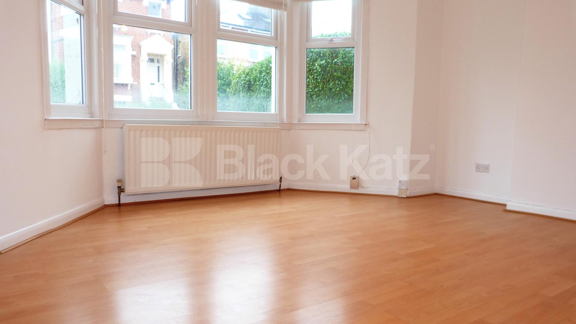 			Fantastic Garden Property !, 2 Bedroom, 1 bath, 1 reception Ground Floor Flat			 Ferme Park Road, Crouch End