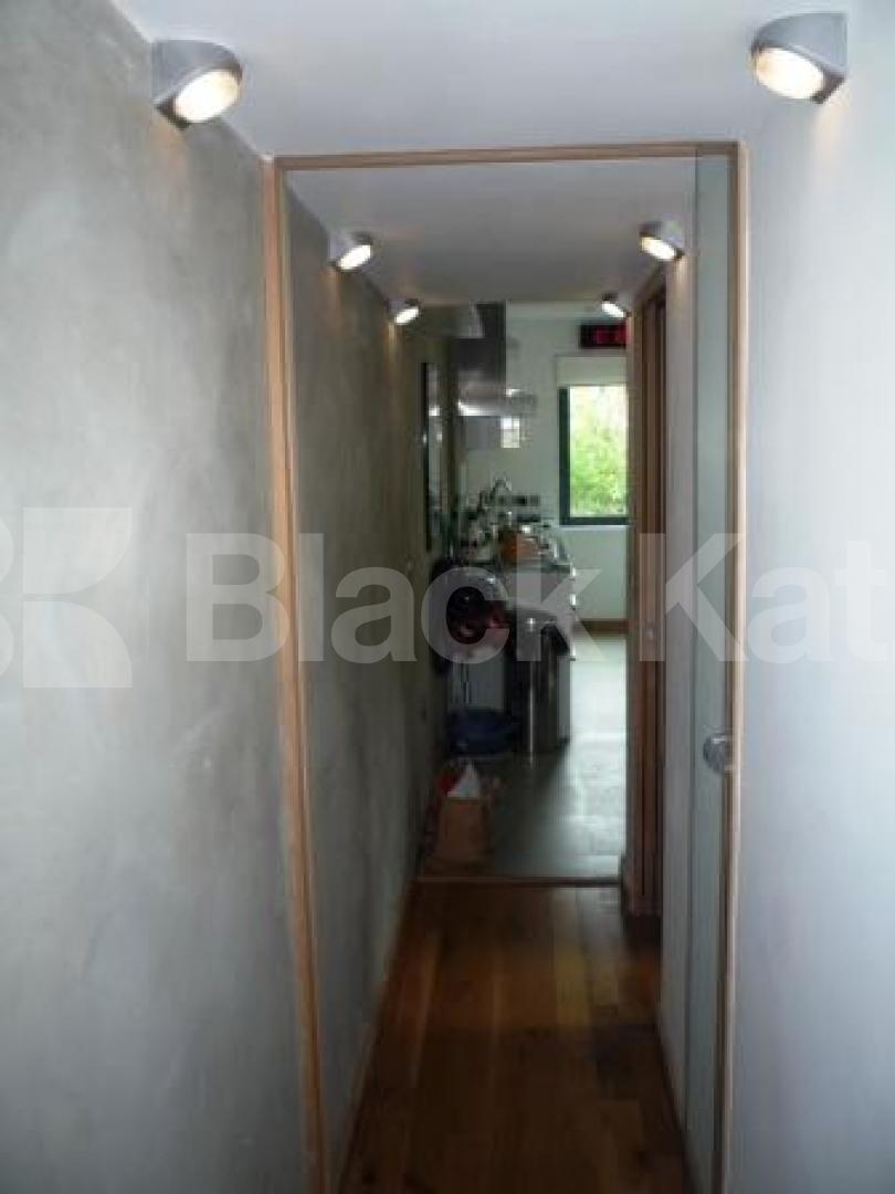 			2 Bedroom, 1 bath, 1 reception Flat			 Nightingale Lane, CROUCH END