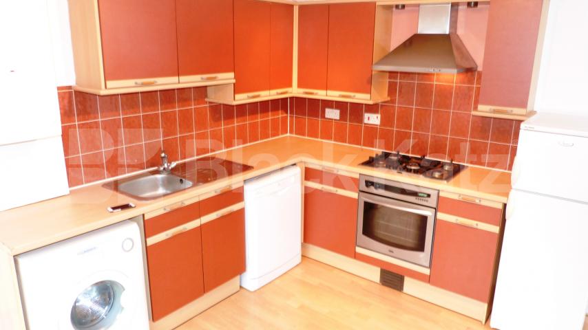 			Fantastic Garden Property !, 2 Bedroom, 1 bath, 1 reception Ground Floor Flat			 Ferme Park Road, Crouch End