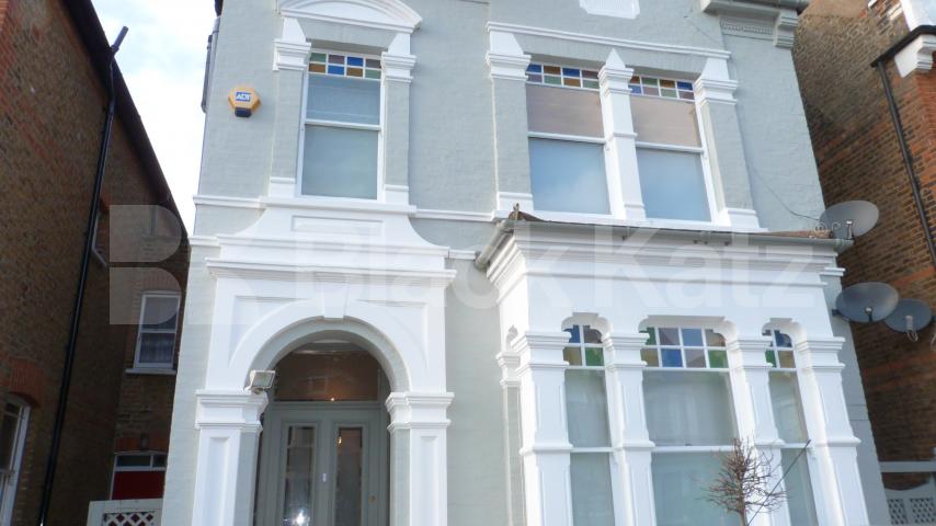 			ALL BILLS INCLUDED!!, Studio Apartment, 1 bath, 1 reception Flat			 Park Avenue, Wood Green