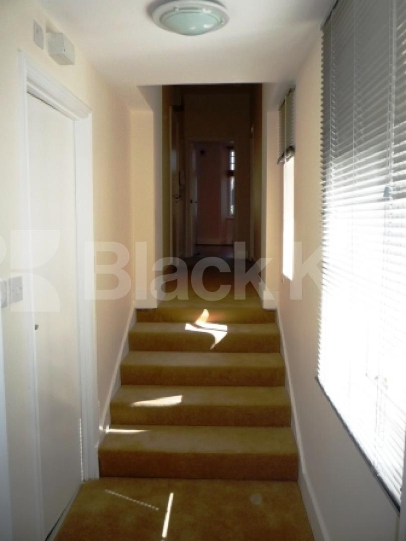 			NEW INSTRUCTION!, 2 Bedroom, 1 bath, 1 reception Flat			 Church Lane, CROUCH END