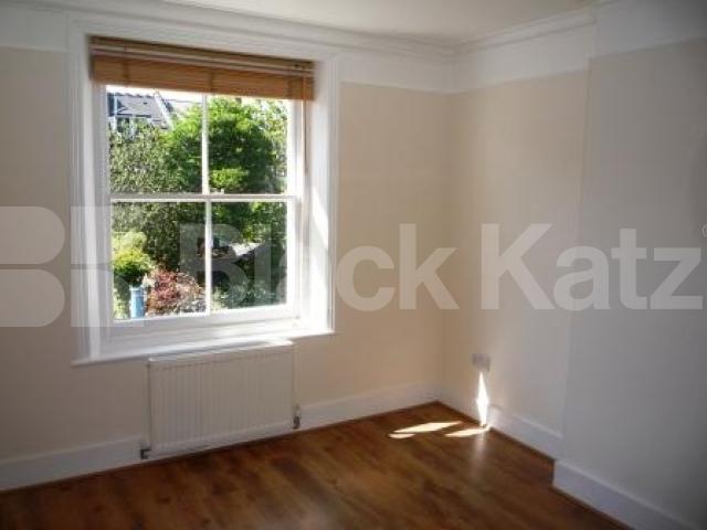 			NEW INSTRUCTION!, 2 Bedroom, 1 bath, 1 reception Flat			 Church Lane, CROUCH END