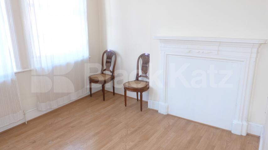 			2 Bedroom, 1 bath, 1 reception Flat			 Tottenham Lane, Crouch End