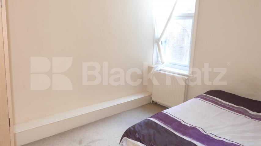 			2 Bedroom, 1 bath, 1 reception Flat			 Tottenham Lane, Crouch End
