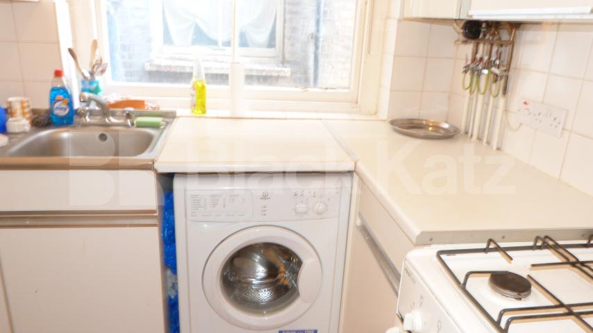 			2 Bedroom, 1 bath, 1 reception Flat			 Tottenham Lane, Crouch End