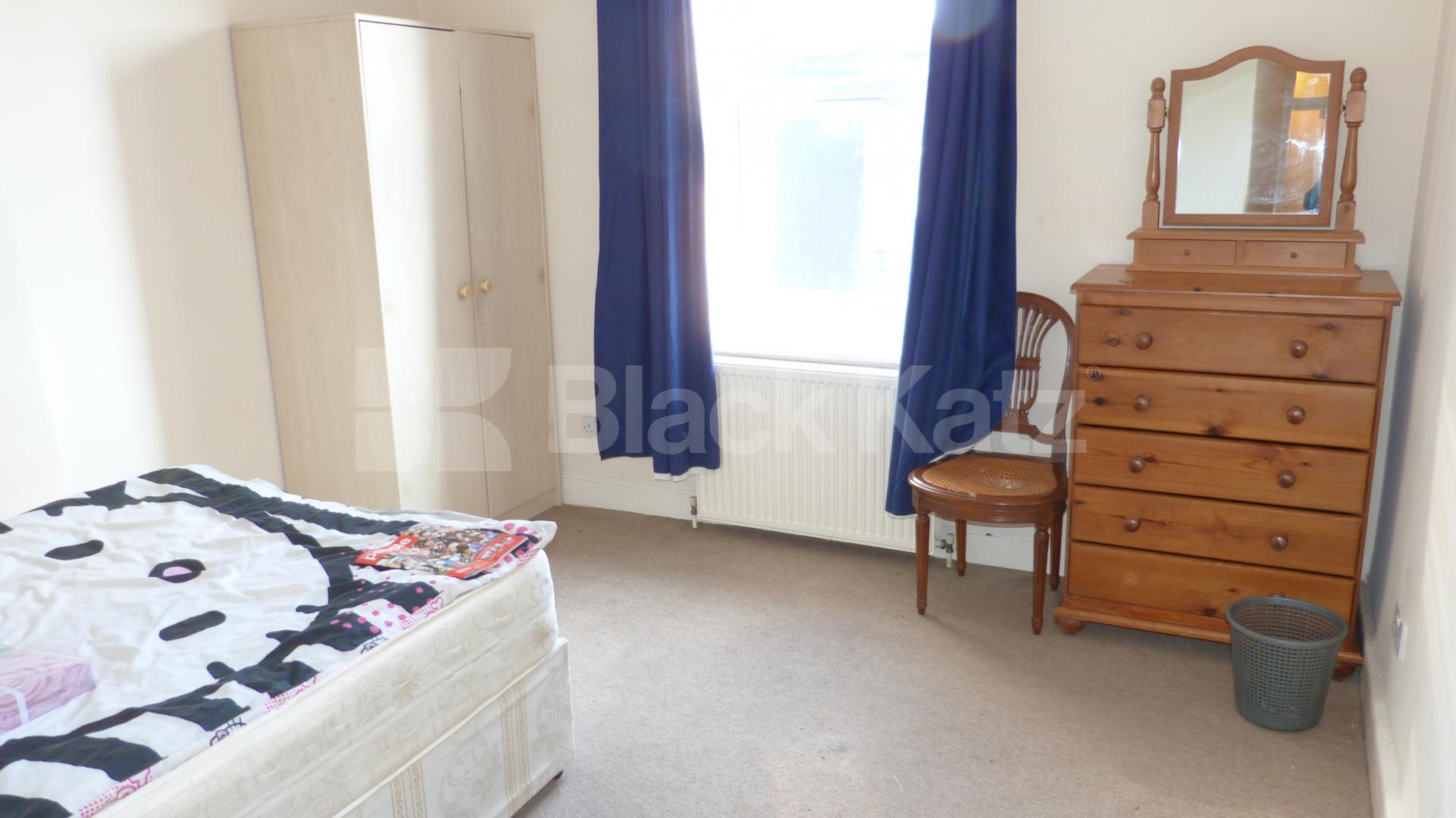 			2 Bedroom, 1 bath, 1 reception Flat			 Tottenham Lane, Crouch End