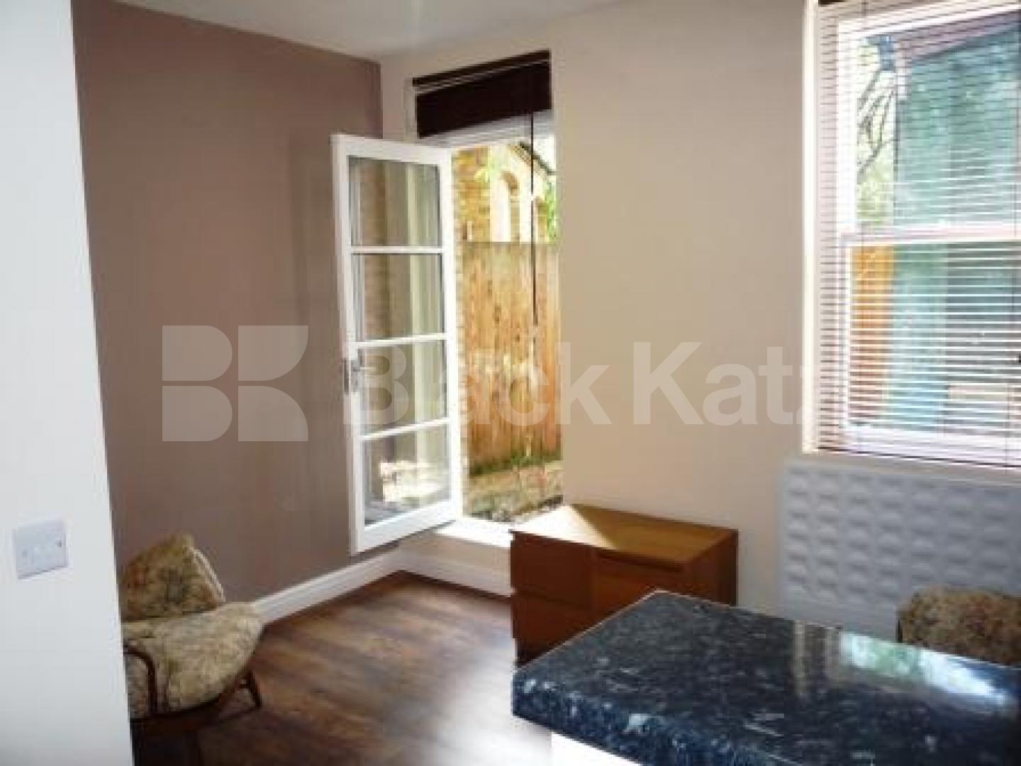 			1 Bedroom, 1 bath, 1 reception Ground Floor Flat			 Bank Chambers, Hornsey