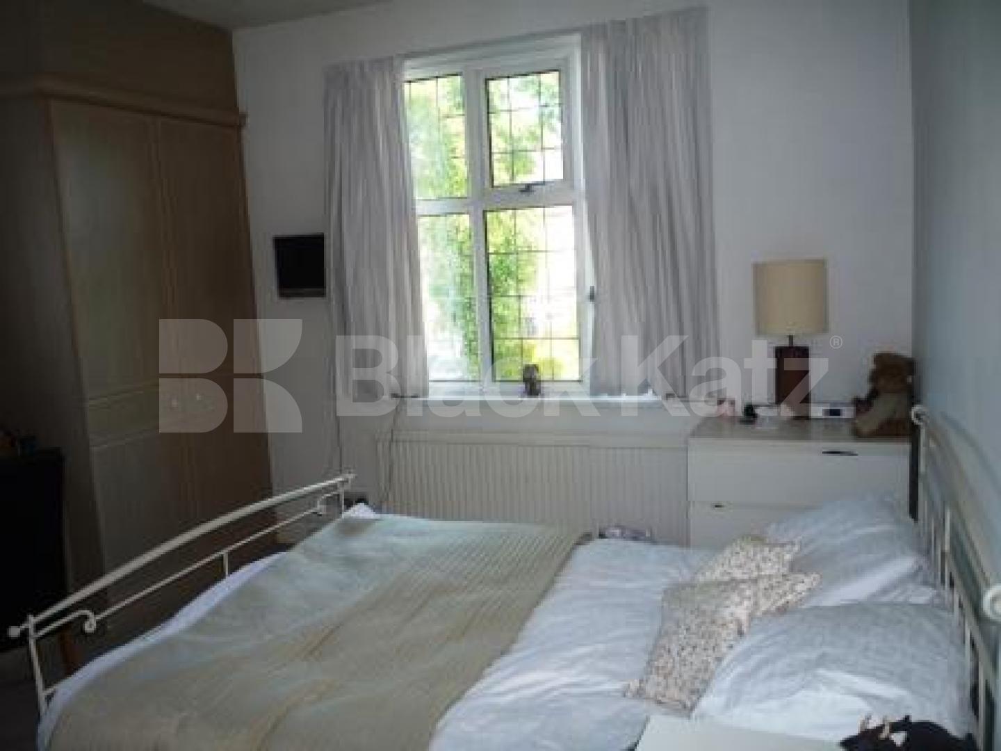 			3 Bedroom, 1 bath, 1 reception Serviced Apartments			 Brownlow Court, Bounds Green