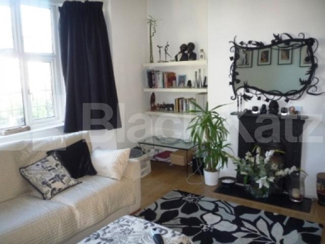 			3 Bedroom, 1 bath, 1 reception Serviced Apartments			 Brownlow Court, Bounds Green