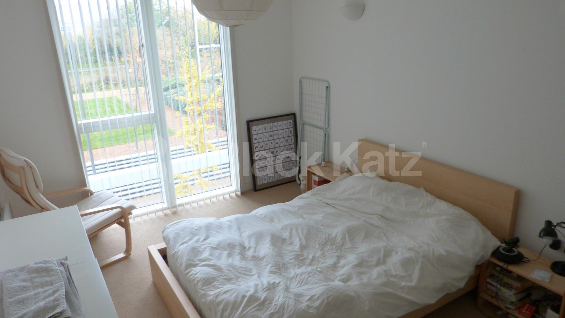 			NEW INSTRUCTION!, 1 Bedroom, 1 bath, 1 reception Flat			 New River Village, Hornsey high street