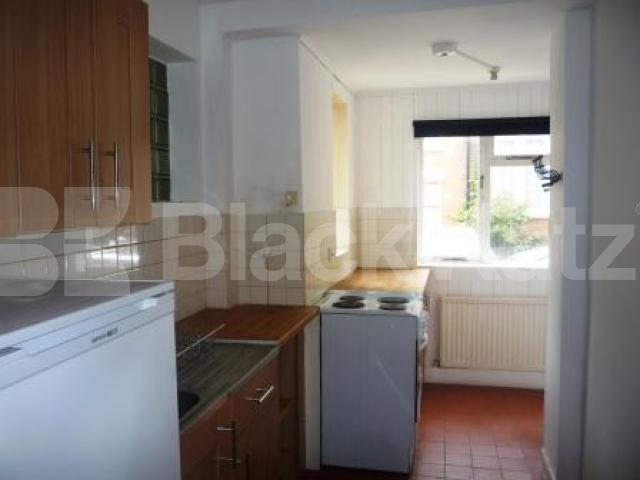 			3 Bedroom, 1 bath, 1 reception Flat			 Hornsey Lane Gardens, HIGHGATE