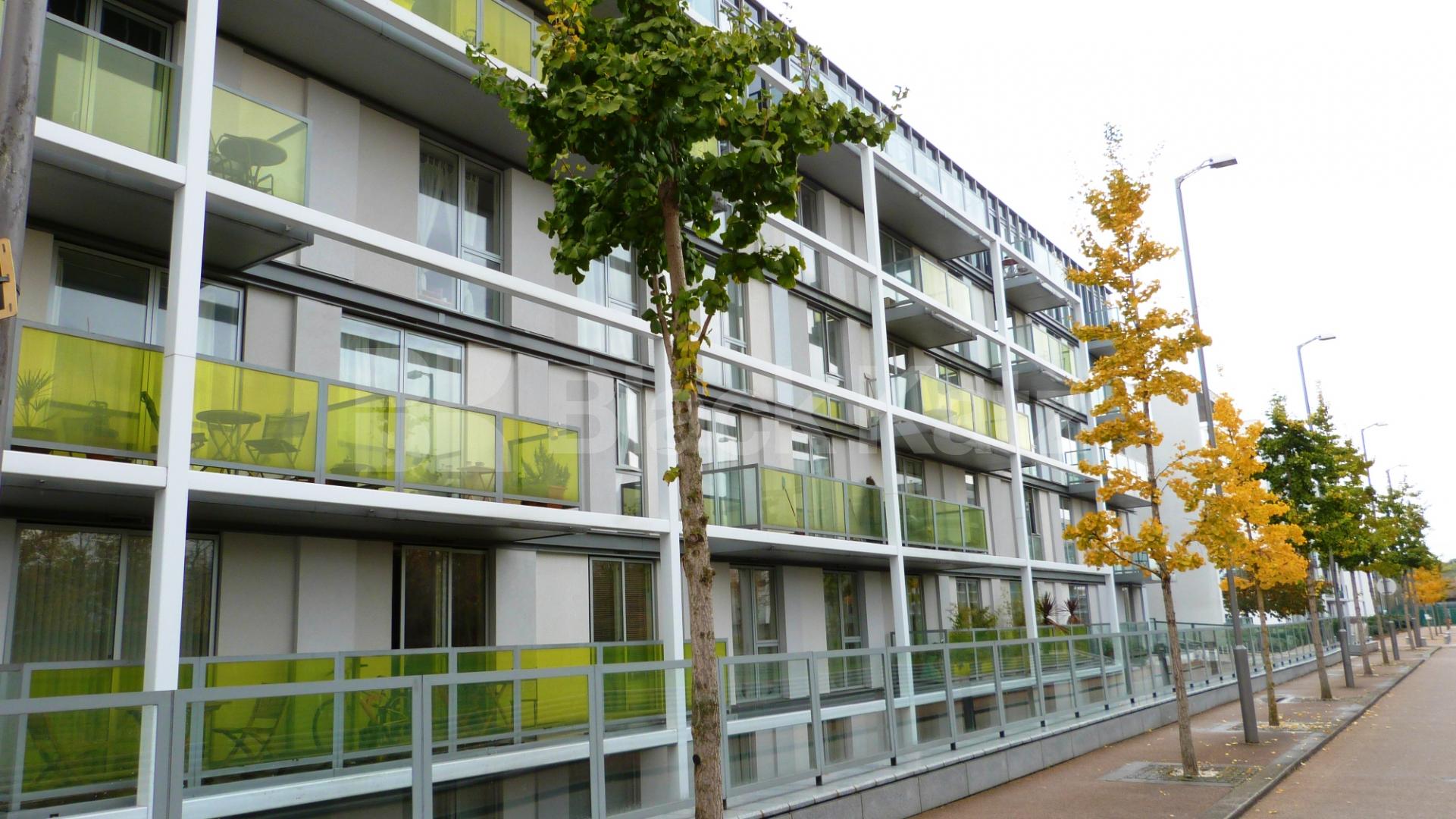 			NEW INSTRUCTION!, 1 Bedroom, 1 bath, 1 reception Flat			 New River Village, Hornsey high street