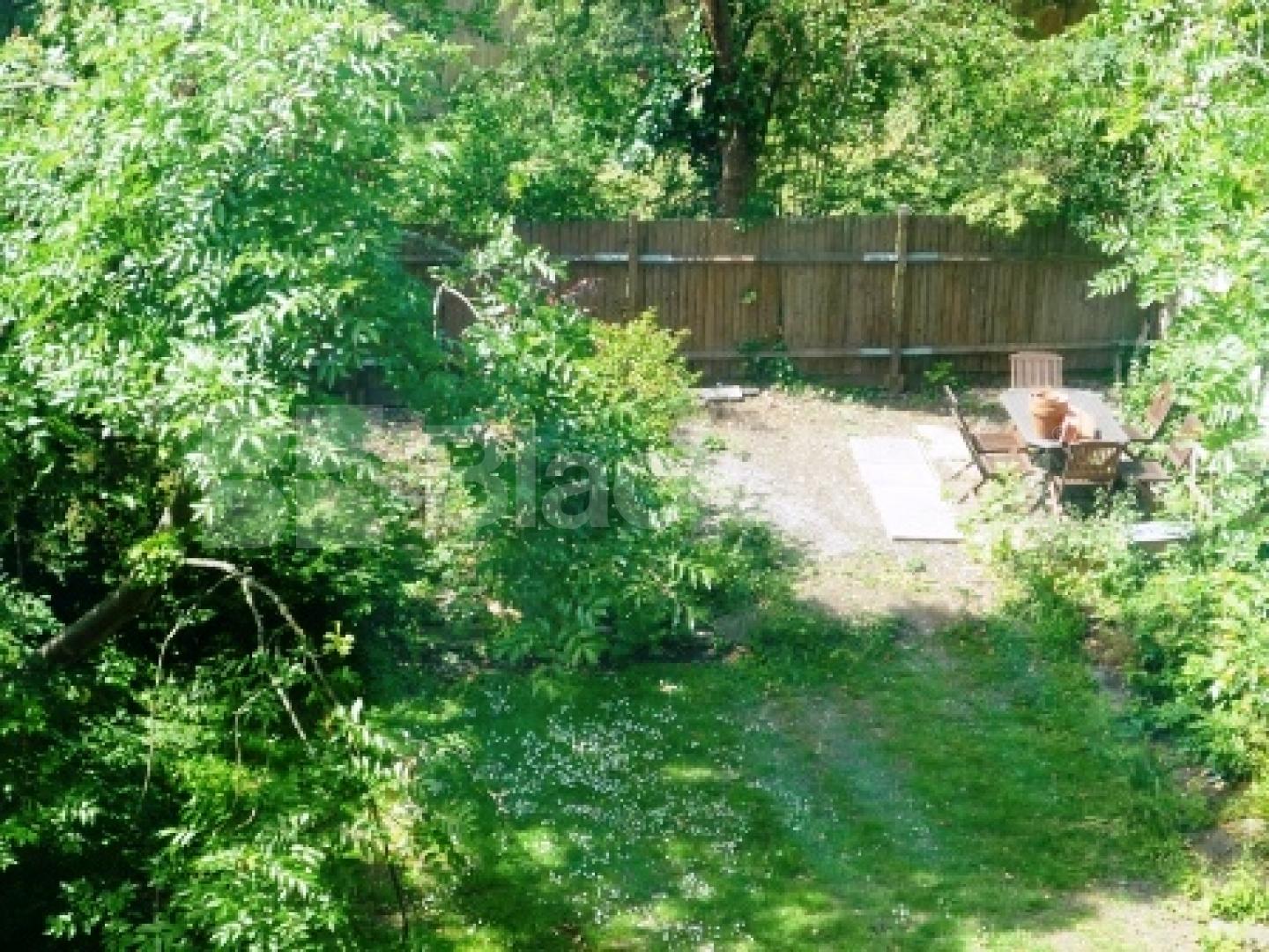 			2 Bedroom, 1 bath, 1 reception Flat			 Ferme Park Road, CROUCH END