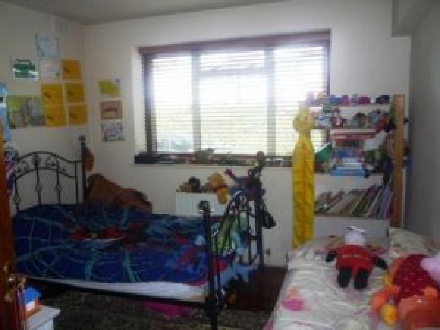 			2 Bedroom, 1 bath, 1 reception Flat			 East End Road, EAST FINCHLEY